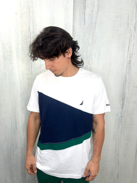 T-shirt cuello redondo con piezas